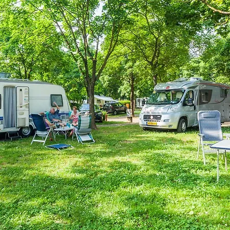 Camping فيتشنزا